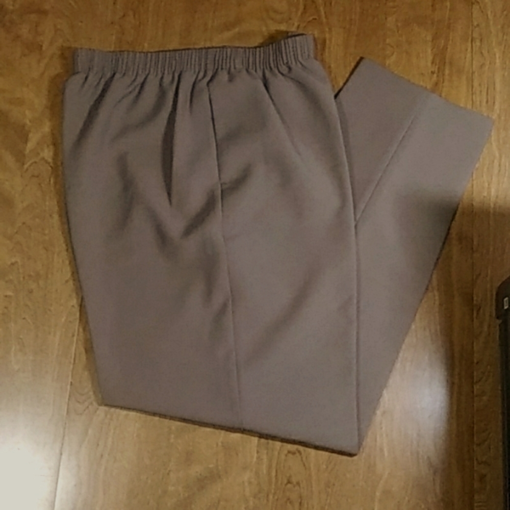 NWOT Alia dress slacks/trousers